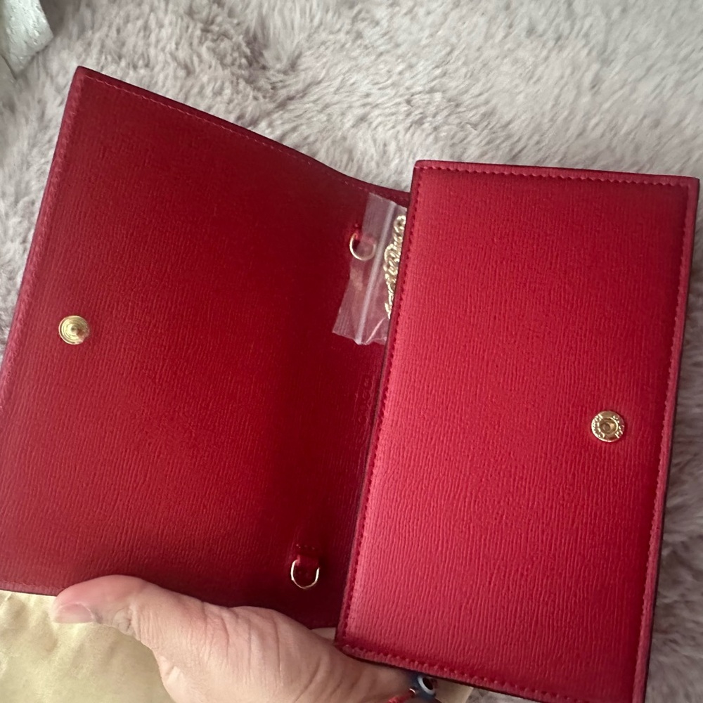 Red Wallet Croos body - Picture 3 of 8